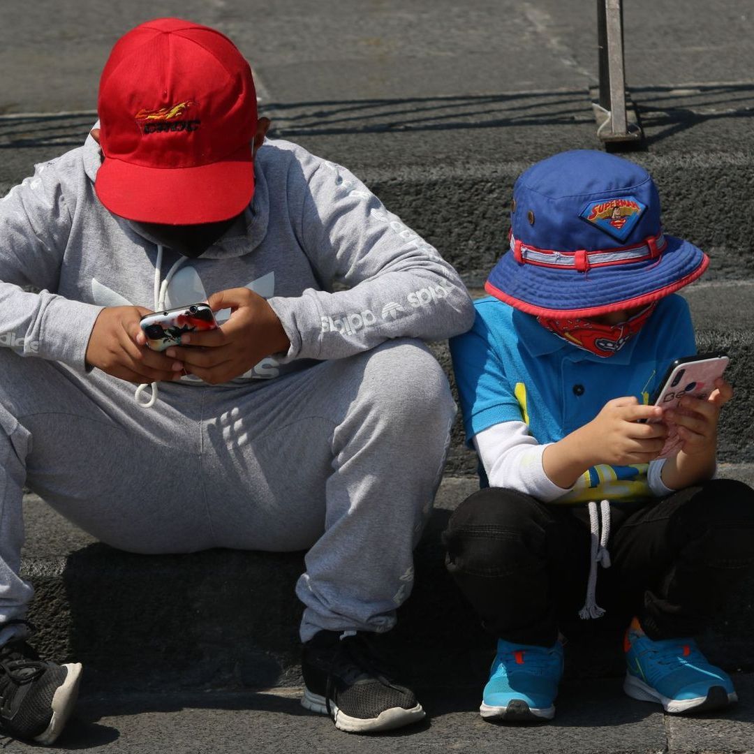 Facebook e Instagram, bajo la lupa por su impacto en menores.